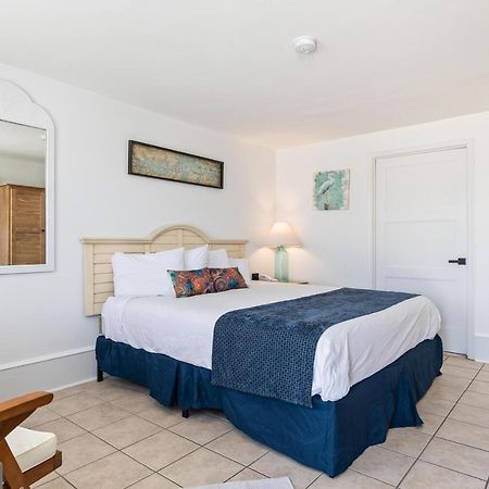 Lowes Wharf Marina Inn Sherwood Εξωτερικό φωτογραφία