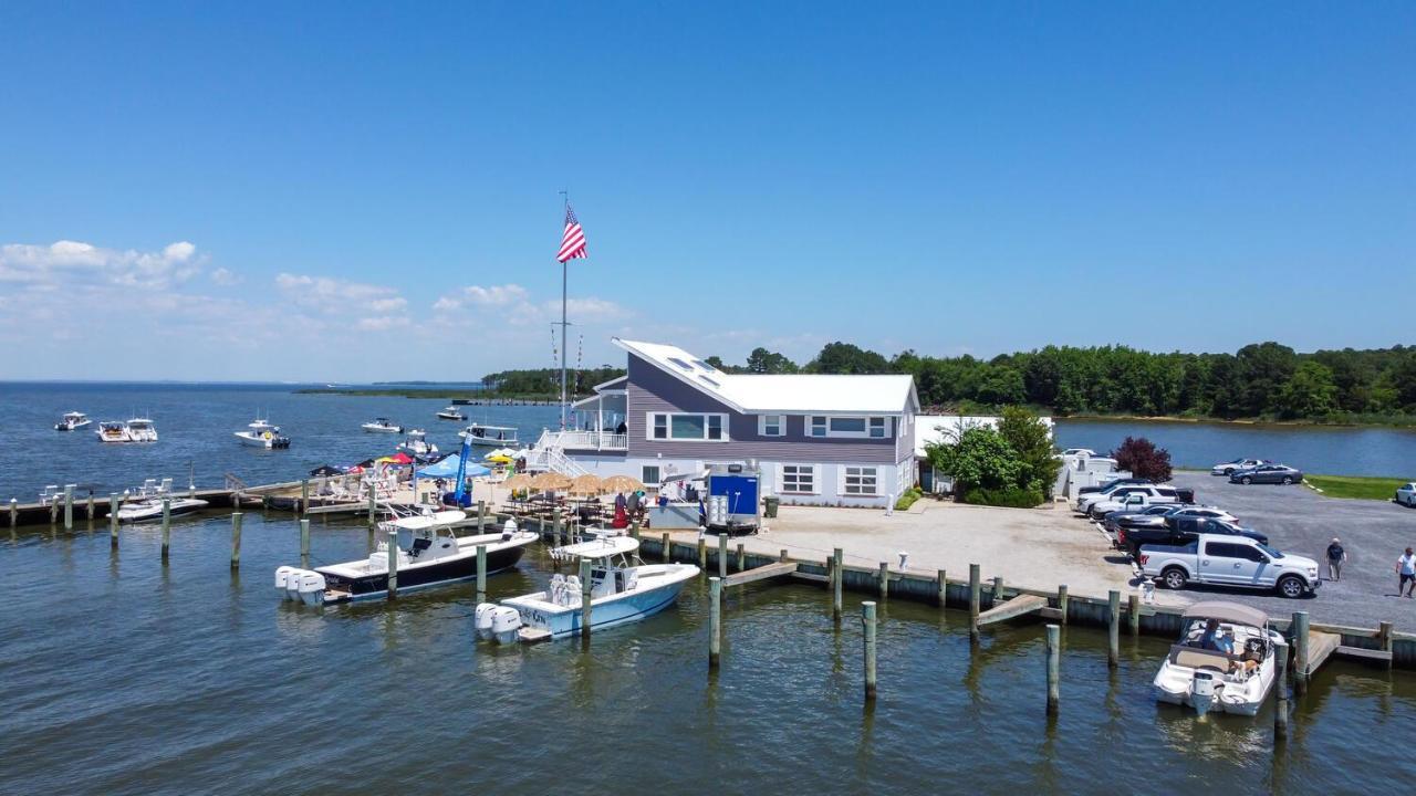 Lowes Wharf Marina Inn Sherwood Εξωτερικό φωτογραφία